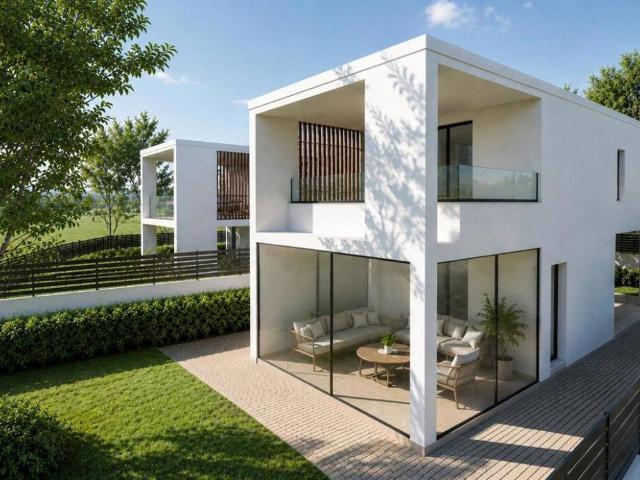 Villa Indipendente in vendita a Aprilia, Lazio