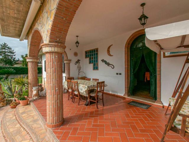 Villa Indipendente in vendita a Campo di Carne, Aprilia