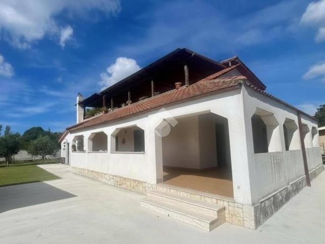 Villa Indipendente in vendita a Campo di Carne, Aprilia