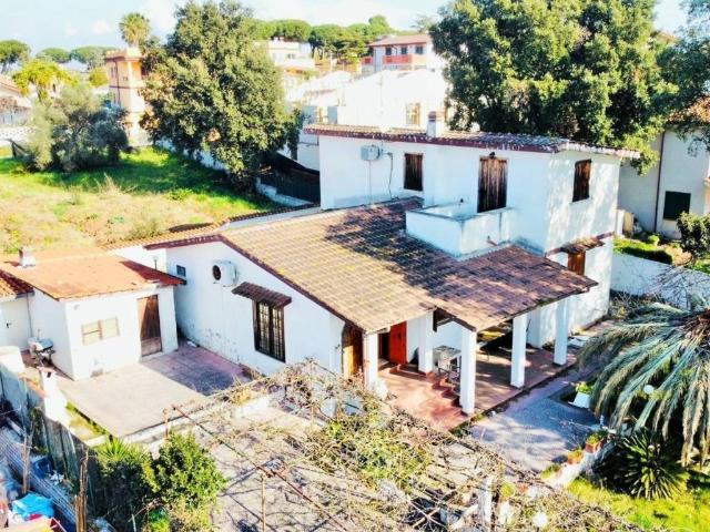 Villa Indipendente in vendita a La Cogna, Aprilia