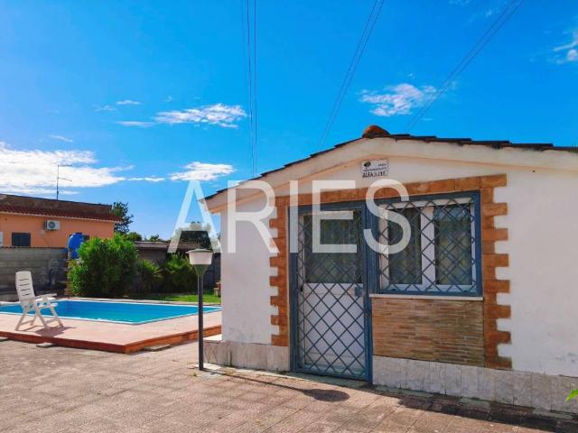 Villa Indipendente in vendita a Colle di Mare, Aprilia