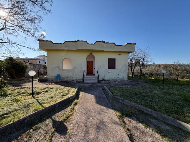 Villa Indipendente in vendita a Lampione, Aprilia