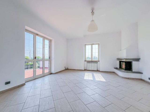 Villa Indipendente in vendita a Le Salzare, Aprilia