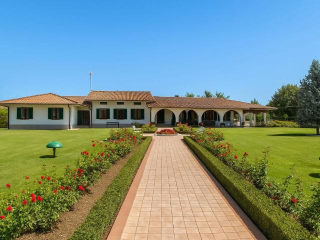 Villa Indipendente in vendita a Aquileia, Friuli-Venezia Giulia
