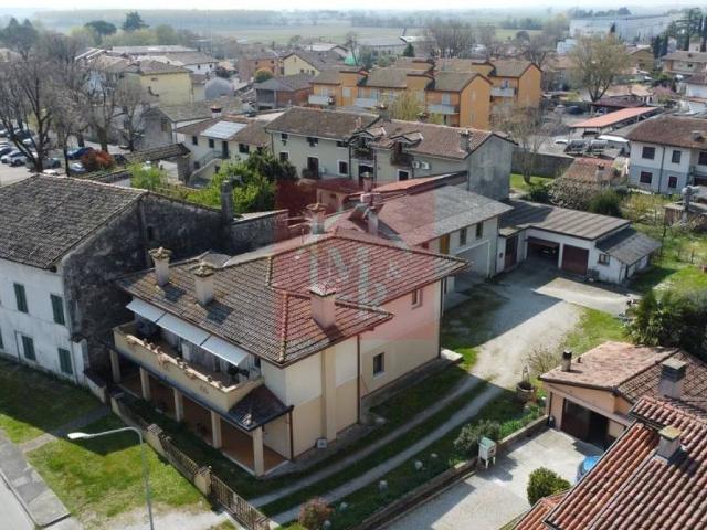 Villa Indipendente in vendita a Aquileia, Friuli-Venezia Giulia