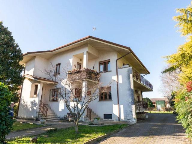 Villa Indipendente in vendita a Aquileia, Friuli-Venezia Giulia