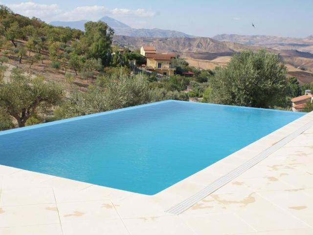 Villa Indipendente in vendita a Aragona, Sicilia