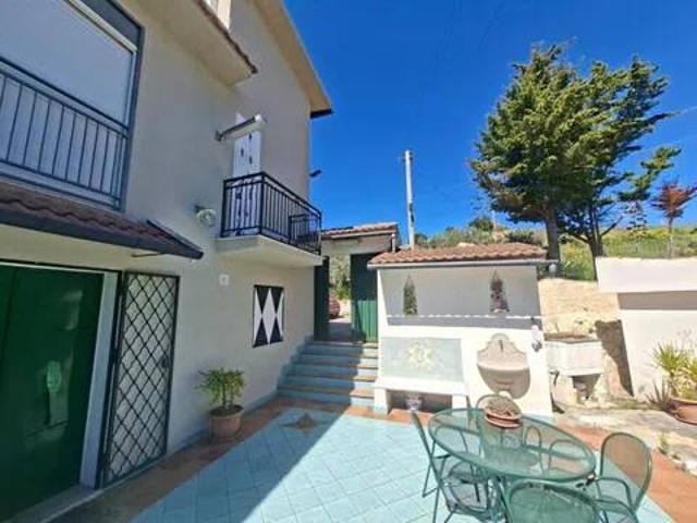 Villa Indipendente in vendita a Aragona, Sicilia