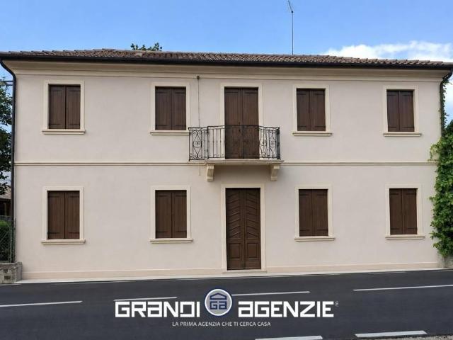 Villa Indipendente in vendita a Madonnetta, Arcade