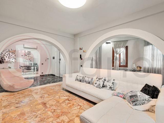 Villa Indipendente in vendita a Arce, Frosinone