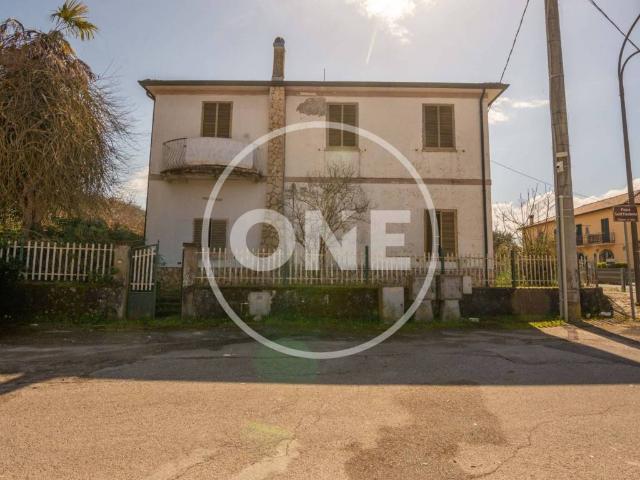 Villa Indipendente in vendita a Arce, Lazio