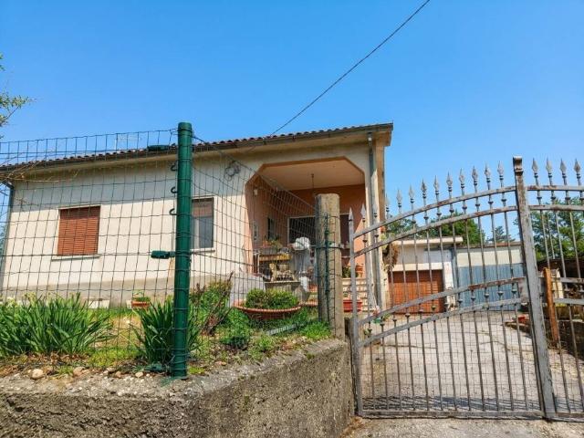 Villa Indipendente in vendita a Arce, Lazio