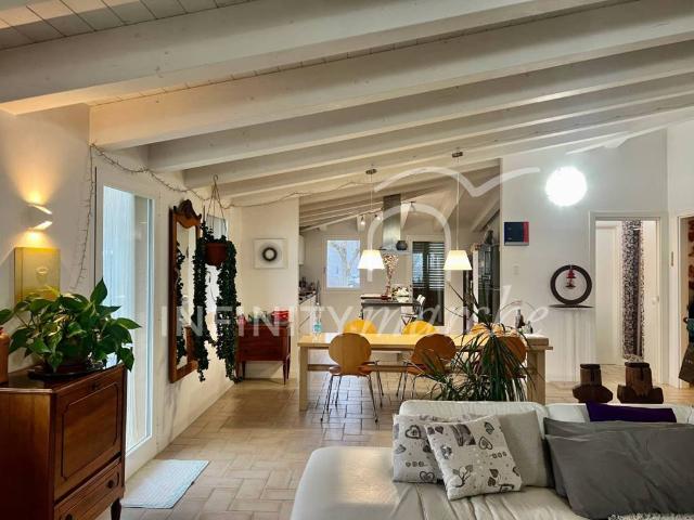 Villa Indipendente in vendita a Marche, Ancona