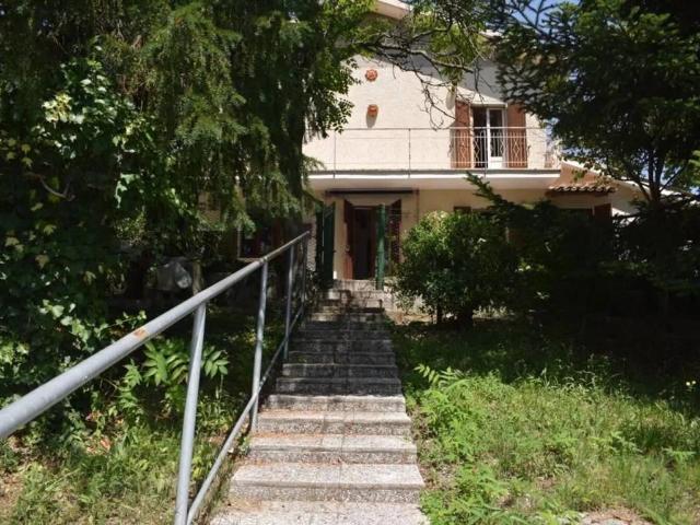 Villa Indipendente in vendita a Santa Croce, Marche