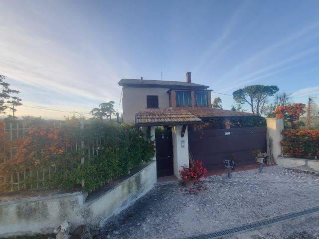 Villa Indipendente in vendita a Marche, Ancona