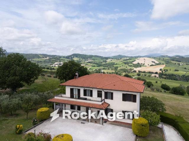 Villa Indipendente in vendita a Marche, Ancona