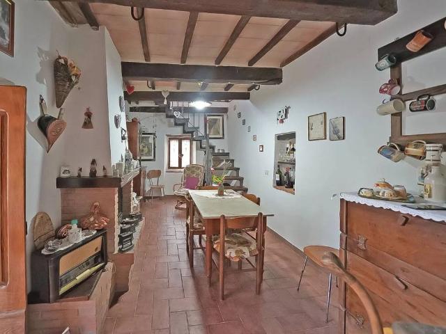 Villa Indipendente in vendita a Unione dei Comuni Montani Amiata Grossetana, Arcidosso