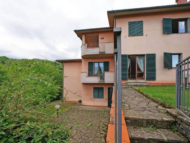 Villa Indipendente in vendita a Unione dei Comuni Montani Amiata Grossetana, Arcidosso