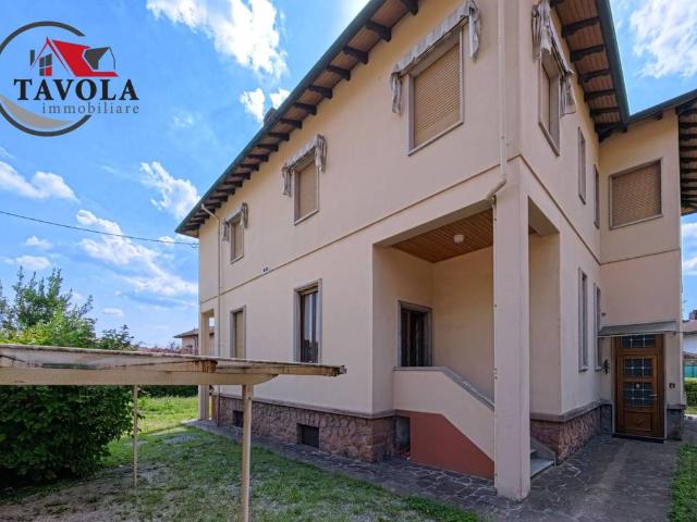 Villa Indipendente in vendita a Brenno Useria, Arcisate