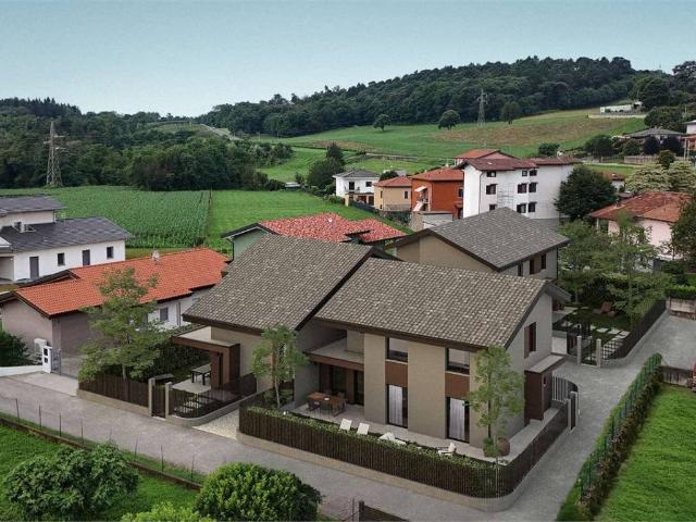 Villa Indipendente in vendita a Comunità Montana del Piambello, Arcisate