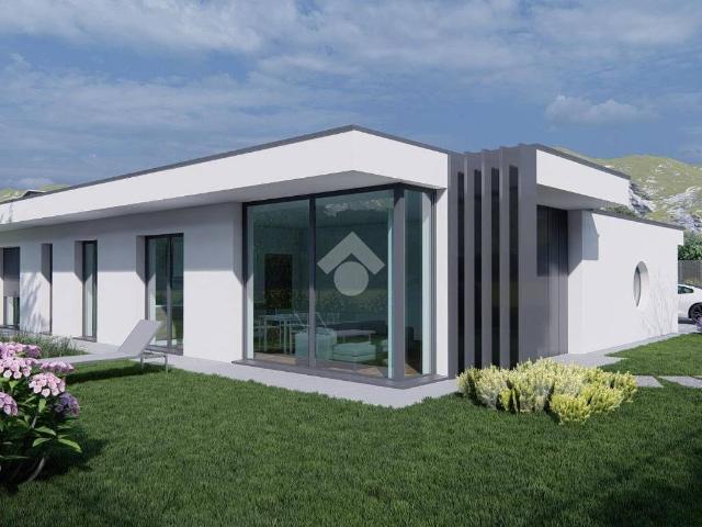Villa Indipendente in vendita a Comunità Montana del Piambello, Arcisate