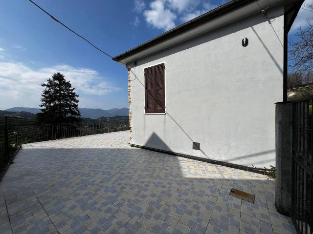 Villa Indipendente in vendita a Baccano, Arcola