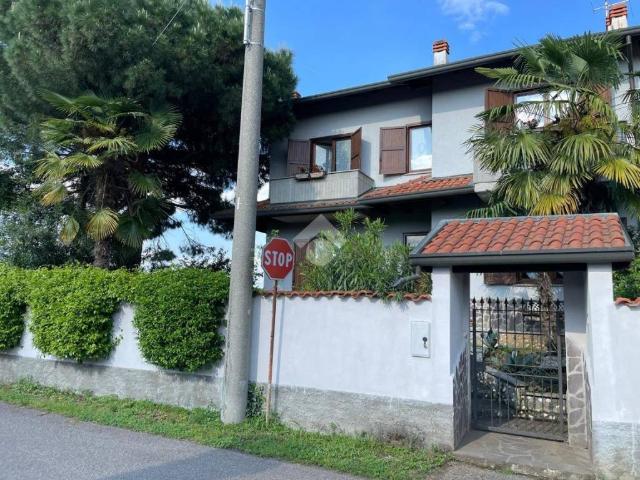 Villa Indipendente in vendita a Arconate, Lombardia