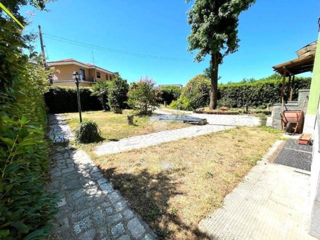 Villa Indipendente in vendita a Arconate, Lombardia