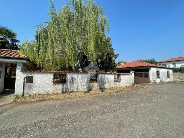 Villa Indipendente in vendita a Arconate, Lombardia