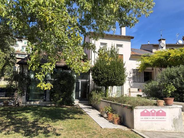 Villa Indipendente in vendita a Pianezze, Arcugnano