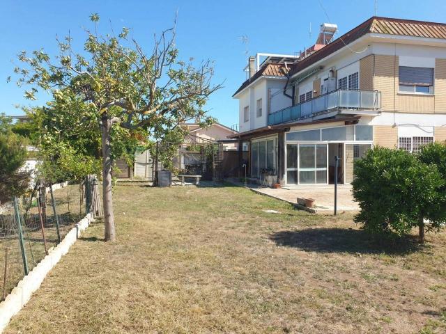 Villa Indipendente in vendita a Roma Capitale, Lazio