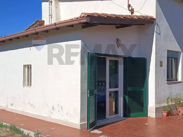 Villa Indipendente in vendita a Lupetta, Ardea