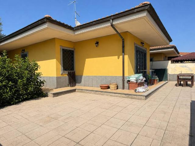Villa Indipendente in vendita a Nuova Florida, Roma Capitale