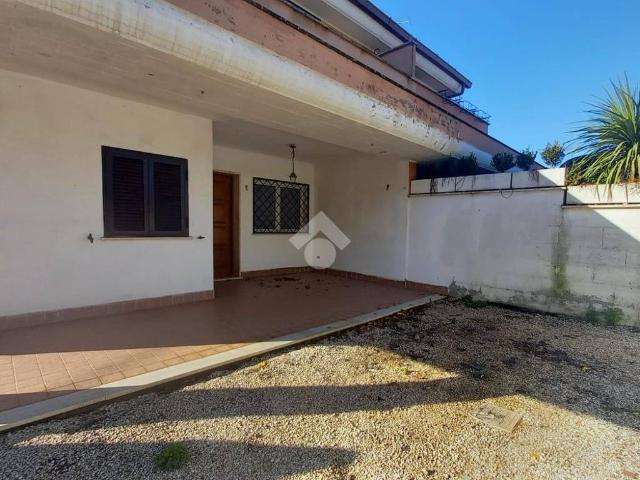 Villa Indipendente in vendita a Nuova Florida, Roma Capitale