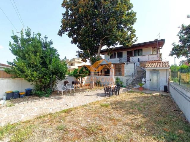 Villa Indipendente in vendita a Nuova Florida, Ardea
