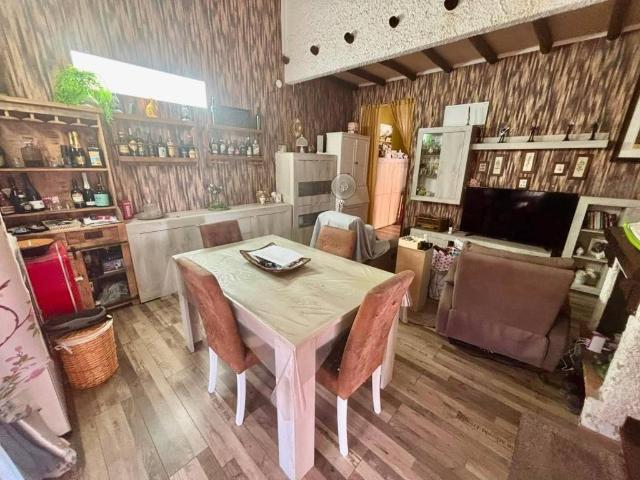 Villa Indipendente in vendita a Marina di Tor San Lorenzo, Roma Capitale