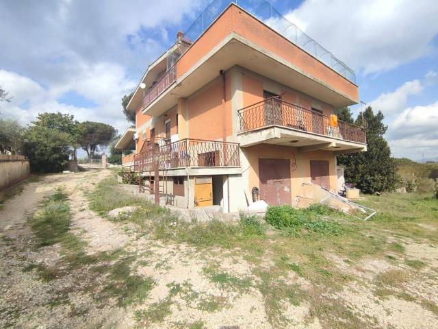Villa Indipendente in vendita a Roma Capitale, Lazio