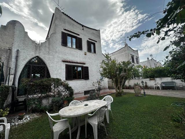 Villa Indipendente in vendita a Nuova Florida, Roma Capitale