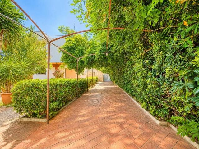 Villa Indipendente in vendita a Roma Capitale, Lazio