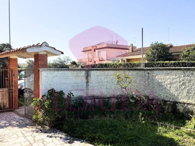 Villa Indipendente in vendita a Tor San Lorenzo, Ardea