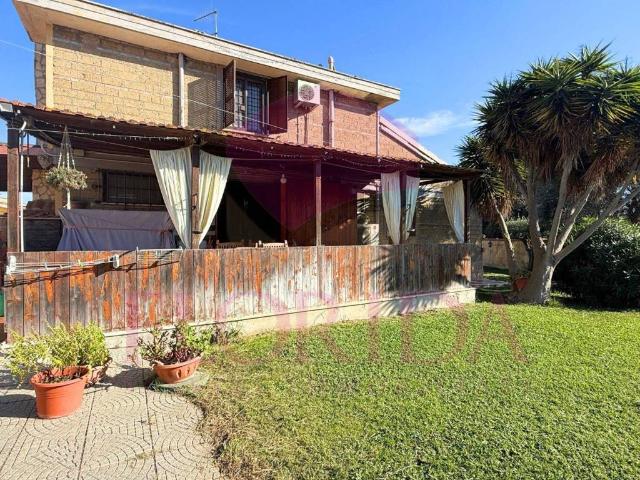 Villa Indipendente in vendita a Nuova Florida, Roma Capitale