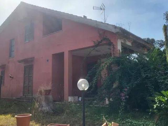 Villa Indipendente in vendita a Colle Romito, Ardea