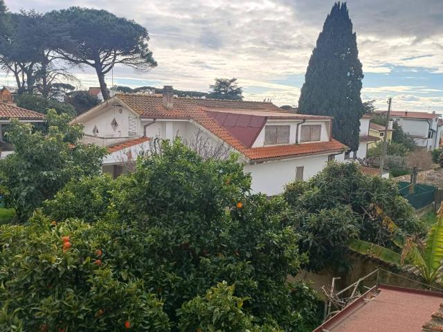 Villa Indipendente in vendita a Colle Romito, Roma Capitale
