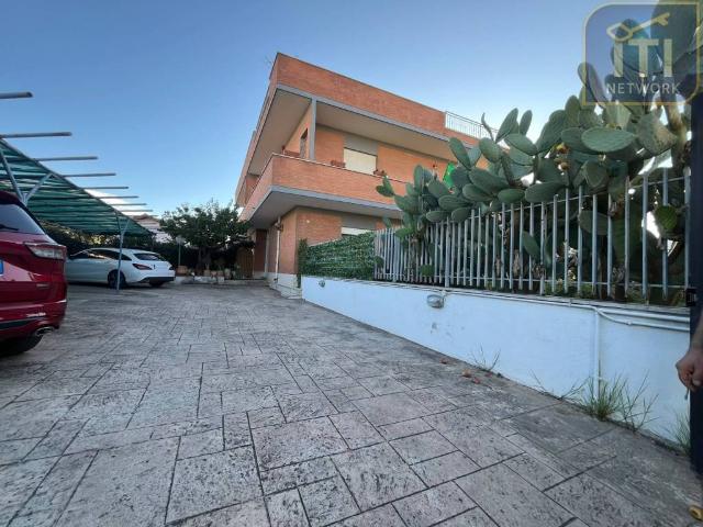 Villa Indipendente in vendita a Tor San Lorenzo, Ardea