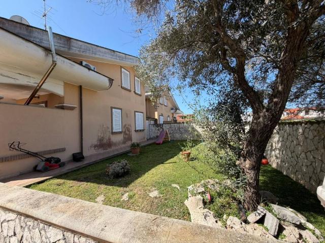 Villa Indipendente in vendita a Roma Capitale, Lazio