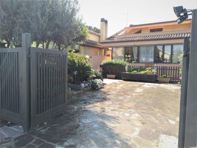 Villa Indipendente in vendita a Nuova Florida, Roma Capitale