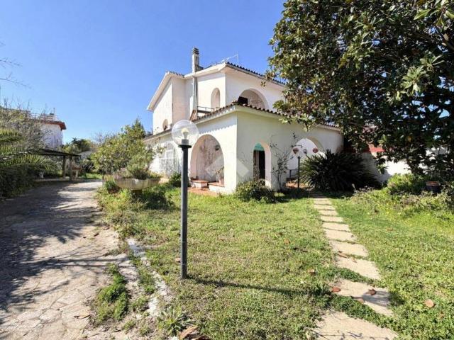 Villa Indipendente in vendita a Roma Capitale, Lazio