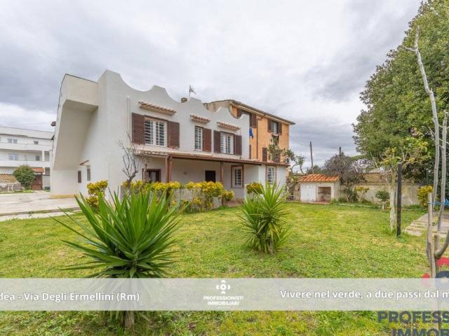 Villa Indipendente in vendita a Roma Capitale, Lazio