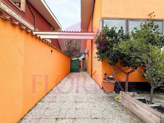 Villa Indipendente in vendita a Nuova Florida, Roma Capitale