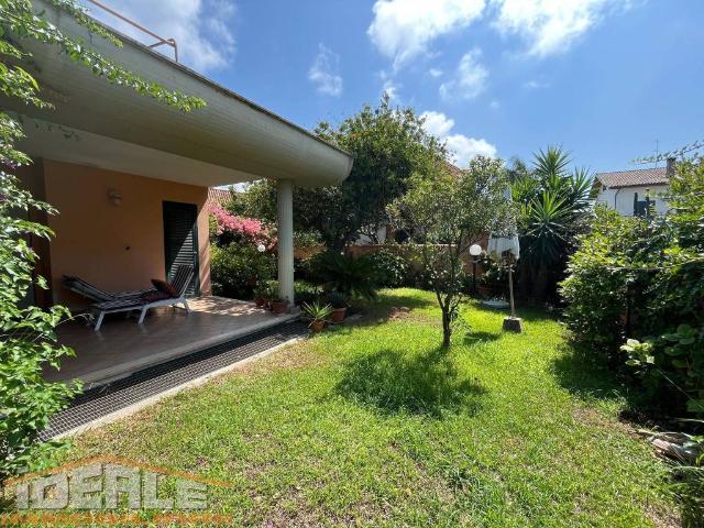 Villa Indipendente in vendita a Colle Romito, Roma Capitale